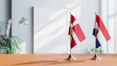 DENMARK VE PARAGUAY BALIKLARI