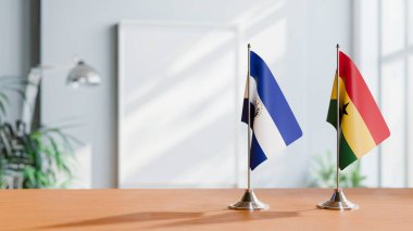 El Salvador ve GANA 'nın bayrakları