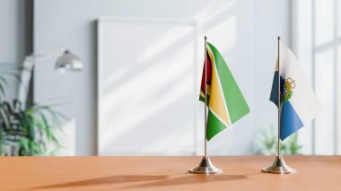 GUYANA VE SAN MARINO BALIKLARI