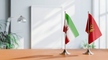 İranlı ve Montenegro 'nun bayrakları