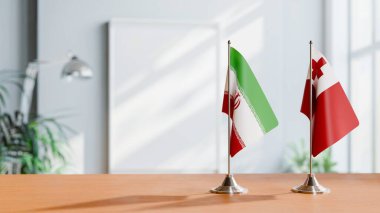 Masada İranlı ve Tongalı bayraklar