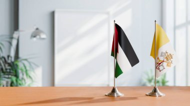 Masanın üzerinde JORDAN VE VATİKAN BALIKLARI