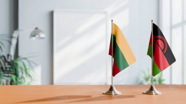Masanın üzerinde LITHUANIA VE MALAWI BLAKLARI