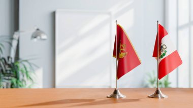 Montenegro ve Peru 'nun bayrakları