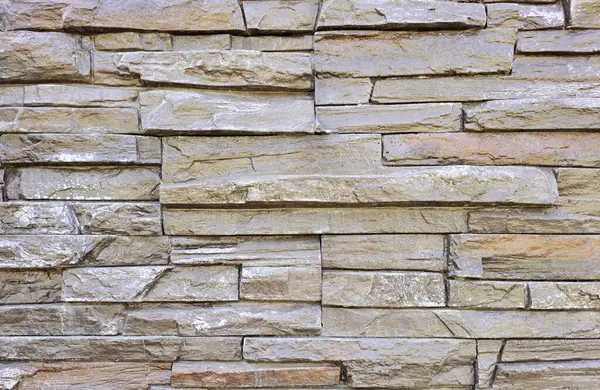 Andesite taşı çizgili yatay taranmış yüzeyler kremsi bej renginde. 3D Contour, 3D rahatlama. Haritalama ve doku için iyi, grafik resimler için arka plan, duvar kağıtları için iyi. Kimse yok..