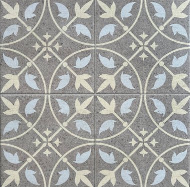 Sömürge mirası çeşitli şekillerde fayanslar desenlendirmiş. Batik, çiçek, yıldız, süs, oyma ve diğer birleşik desenler. Elle boyanmış koloni fayansları, keraton fayansları ya da eski miras kiremitleri.