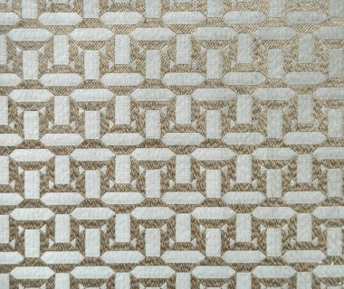 Rastgele örülmüş geometrik desenli altın kumaşı kapatın. Soyut modern geometrik dokuda altın ve gümüş kumaş. Kusursuz kumaş arkaplan dokusu.