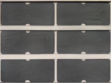 Beyaz arka plan paneli olan siyah dikdörtgen çekmece şekillerini kapat. Soyut modern duvar dekorasyonu ya da dolap kapısı sistemi için uygun. Kusursuz arkaplan dokusu.