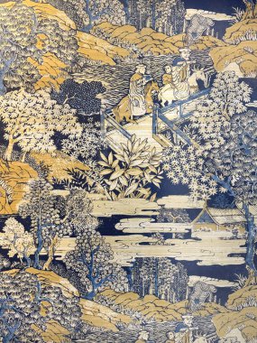 Çin porselenlerini kapatın. Göl, ev ve ormanı mavi ve altın renginde tasvir edin. Duvar resimleri ya da dekorasyon için uygun. Kusursuz arkaplan dokusu.