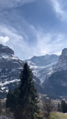 Dağların güzel manzarası