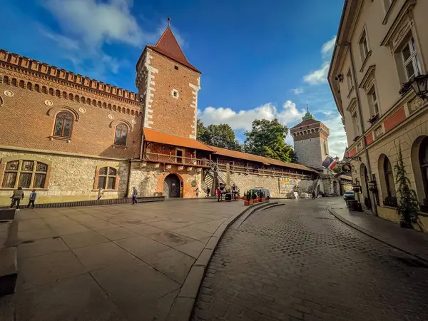 Polonya 'daki Krakow kentinin manzara ve mimari fotoğrafı, eski şehir Krakow, Avrupa mimarisi