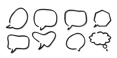 Soyut bir beyaz konuşma balonu seti ve gölgeli bir arka plan. Metin için boşluk. Yazı tipinin rill metni için soyut boş alan.