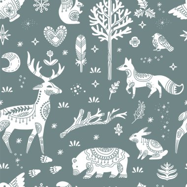 Süslü orman hayvanlarının kusursuz desenleri. Gri arka planda geyik, ayı, tilki ve kar taneleri. İskandinav illüstrasyonu. Baskı, tasarım, kumaş, porselen, keten, çıkartma için
