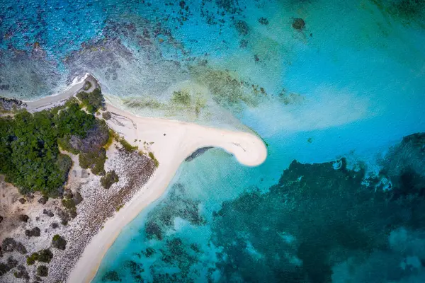 Los Roques, Venezuela 'da bir anahtarın hava görüntüsü