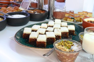 Masada lezzetli bir tatlı