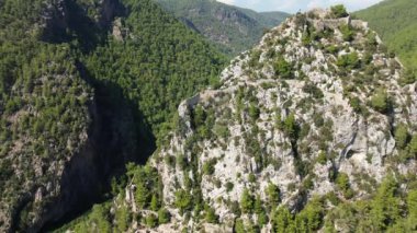 Dağların güzel manzarası