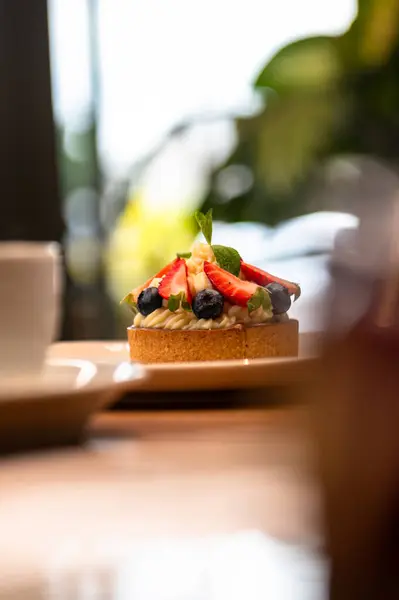 Meyveli lezzetli sandviç.