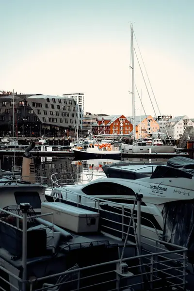 17 Kasım 2022 'de Norveç' in Tromso şehrinde çekildi.