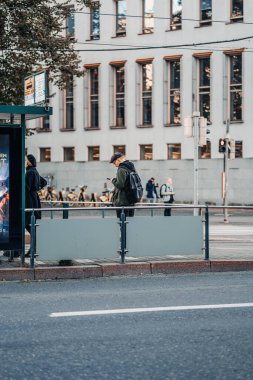 17 Ekim 2023 'te Finlandiya' nın Helsinki kentinde Laponya 'ya giderken iki günlük bir yolculukta çekilmiş..