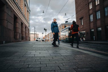 17 Ekim 2023 'te Finlandiya' nın Helsinki kentinde Laponya 'ya giderken iki günlük bir yolculukta çekilmiş..