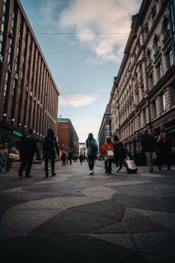 17 Ekim 2023 'te Finlandiya' nın Helsinki kentinde Laponya 'ya giderken iki günlük bir yolculukta çekilmiş..