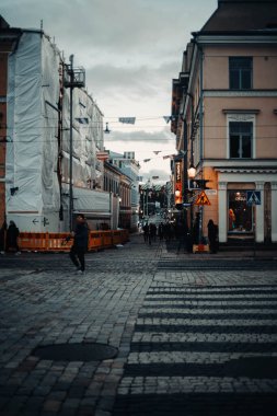 17 Ekim 2023 'te Finlandiya' nın Helsinki kentinde Laponya 'ya giderken iki günlük bir yolculukta çekilmiş..