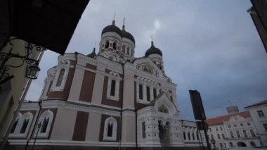 Tallinn, Estonya 'daki Alexander Nevsky Katedrali' nin geniş açılı görüntüsü