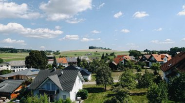 23 Ağustos 2023 'te Almanya' daki Kara Orman 'da bir aile tatilinde vuruldu..