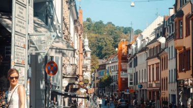 23 Ağustos 'ta Almanya' nın Kara Orman kentindeki Freiburg 'da vuruldu.