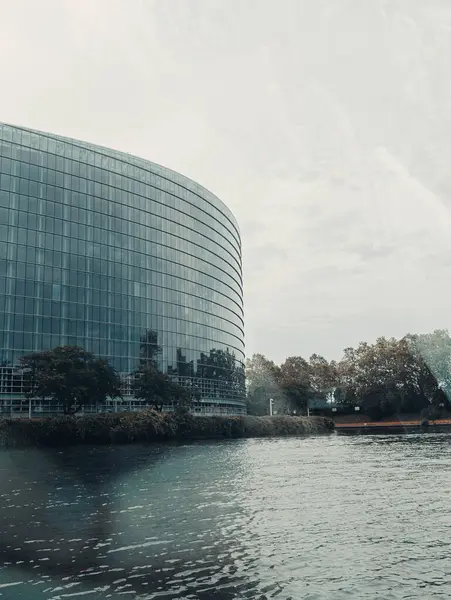 24 Ağustos 2023 'te Strasbourg, Fransa' da çekildi. Almanya 'da Kara Orman' da tatildeyken..
