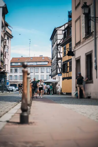 24 Ağustos 2023 'te Strasbourg, Fransa' da çekildi. Almanya 'da Kara Orman' da tatildeyken..