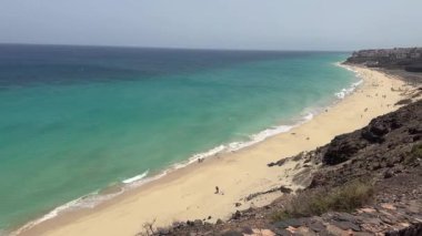 Deniz kıyısının güzel manzarası Fuertaventura Esquinzo