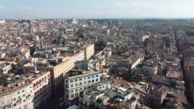 Roma, İtalya 'nın çarpıcı 4K hava aracı görüntüsü