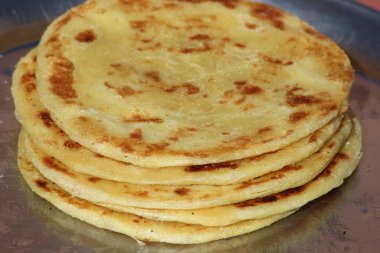 Sayın meclis üyeleri, geleneksel Fas Düz Ekmeği