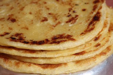 Sayın meclis üyeleri, geleneksel Fas Düz Ekmeği