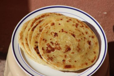 Sayın meclis üyeleri, geleneksel Fas Düz Ekmeği