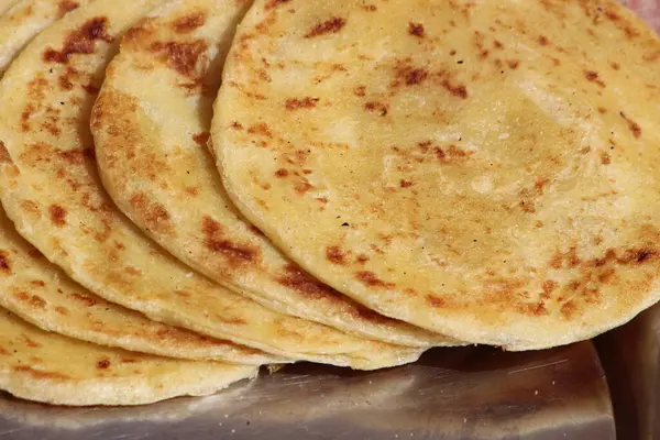 Sayın meclis üyeleri, geleneksel Fas Düz Ekmeği