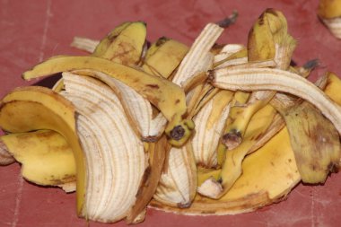 Muz Kabukları Yakından
