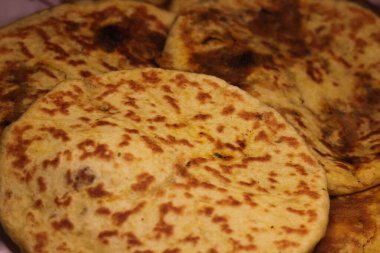 Taze Fas Doldurulmuş Ekmek, Aghroum Ntdount, Amazigh Ekmeği