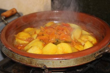 Fas Tajine Ocağı 'nda Pişirme