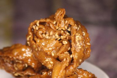 Chebakia Yaklaş, Tatlı Fas Kurabiyesi