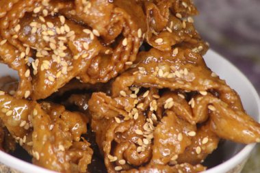 Chebakia Yaklaş, Tatlı Fas Kurabiyesi