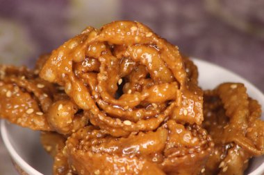 Chebakia Yaklaş, Tatlı Fas Kurabiyesi