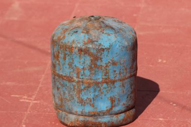 Eski Küçük Gaz Silindiri, Mavi Gaz Şişesi Yaklaş
