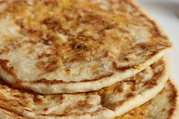 Taze Fas Doldurulmuş Ekmek, Aghroum Ntdount, Amazigh Ekmeği