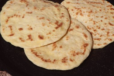 Ev yapımı Fas Ekmeği, Amazon Ekmeği