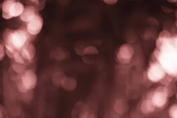 Zarif bulanık ışıklar yumuşak ve ruhani bir zemin oluşturuyor. Her tasarım veya projeye sihirli bir dokunuş eklemek için ideal..