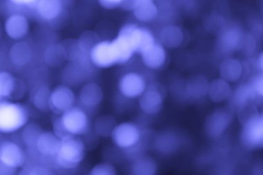 İnce mor bokeh, rüya gibi ve ruhani, tasarım projeleri için mükemmel.