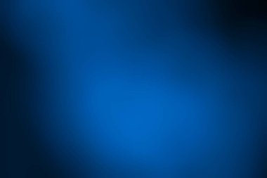 Dijital tasarım projeleri için uygun yumuşak bulanıklığa sahip koyu mavi eğimli arkaplan