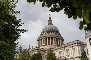 Londra 'nın merkezindeki manzaranın mimarisi.